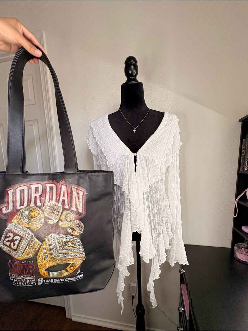 Tote bag